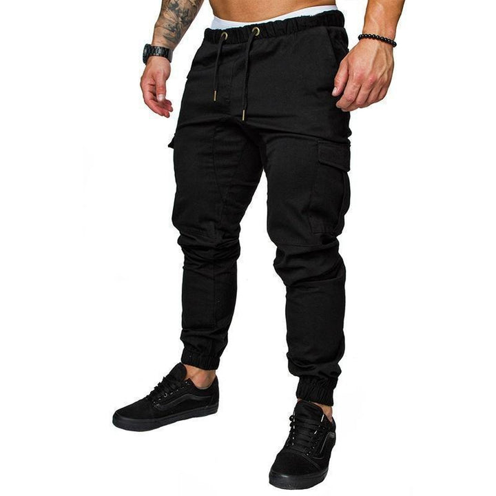 Cargo jogging pants for men with practical side pockets and elastic waist Lune London