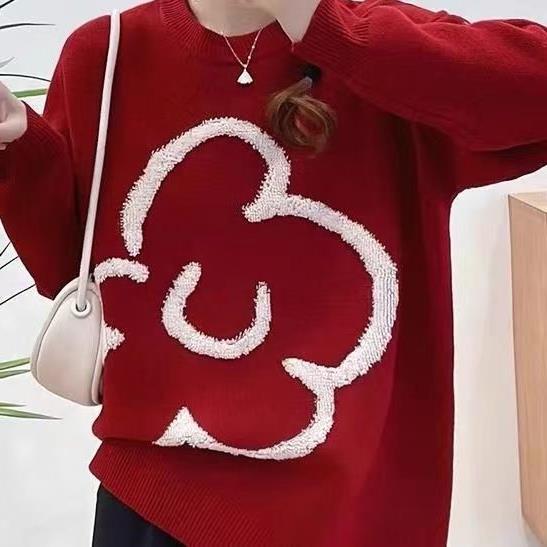 Oversized sweater for women with 3D floral design Lune London