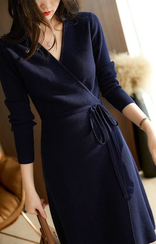 Women’s Wrap Dress with Long Sleeves and Elegant Waist Detailing Lune London