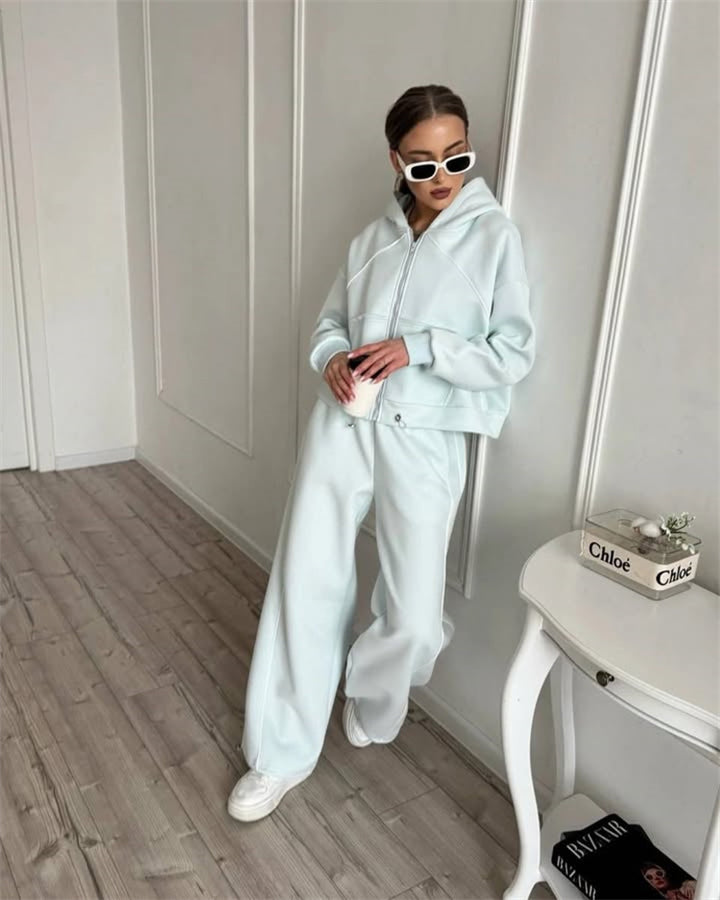 Chic and stylish women's hooded jacket and sweatpants set with side stripes