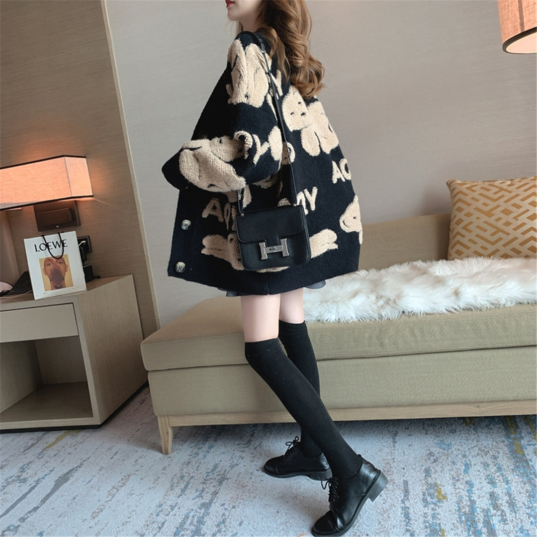 Ladies cozy cardigan with Lune London graphics