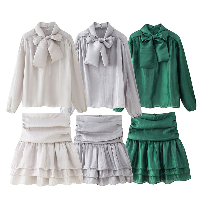 Women's set composed of an elegant blouse with bow detail and voluminous skirt Lune London