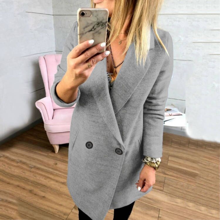 Coat for women, at the waist, oversized with an elegant lapel and practical pockets Lune London