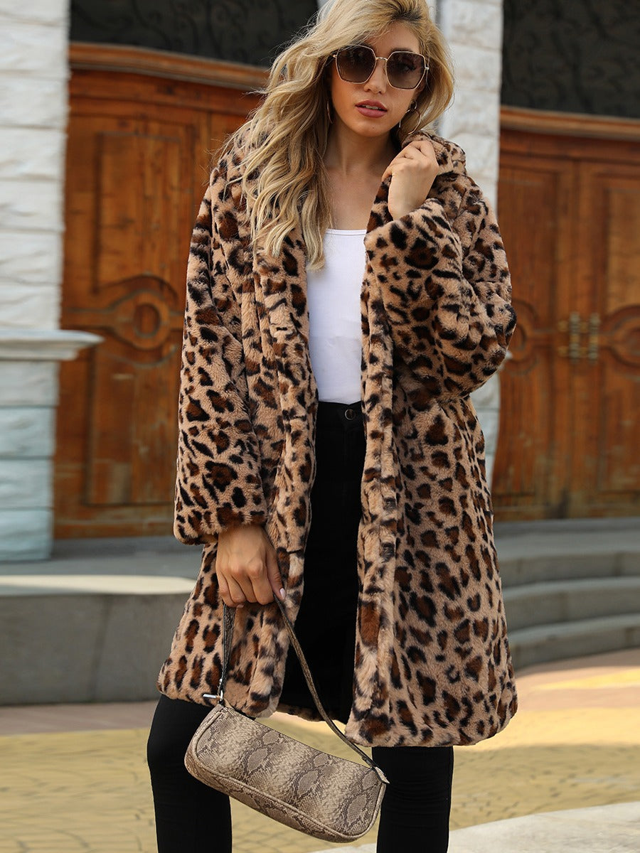 Ladies elegant leopard fur coat Lune London