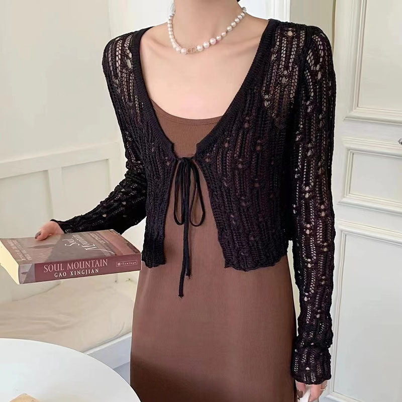 Women's short knit top with delicate lace pattern and nostalgic drawstring Lune London