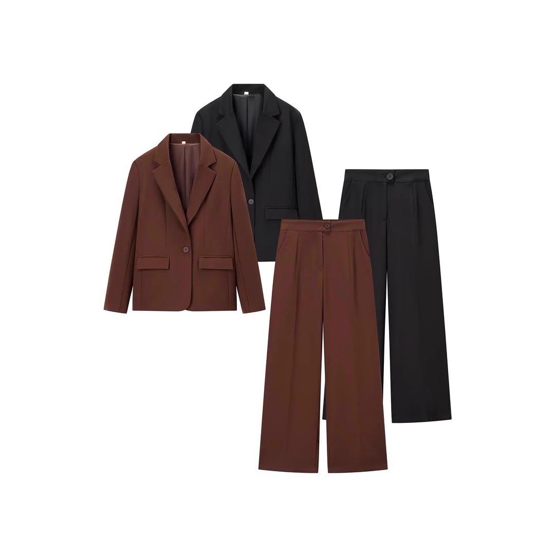 Ladies elegant suit set with fitted blazer and wide trousers Lune London