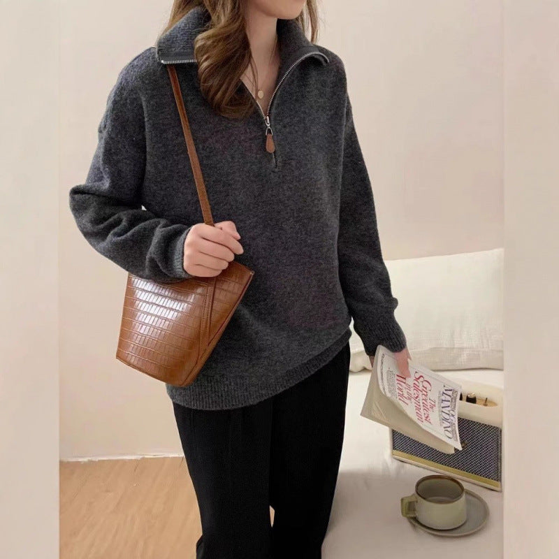 Pull féminin à col montant et fermeture éclair