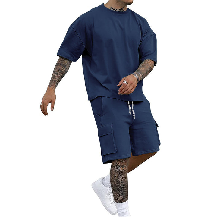 Men's leisure set with oversized t-shirt and cargo shorts Lune London