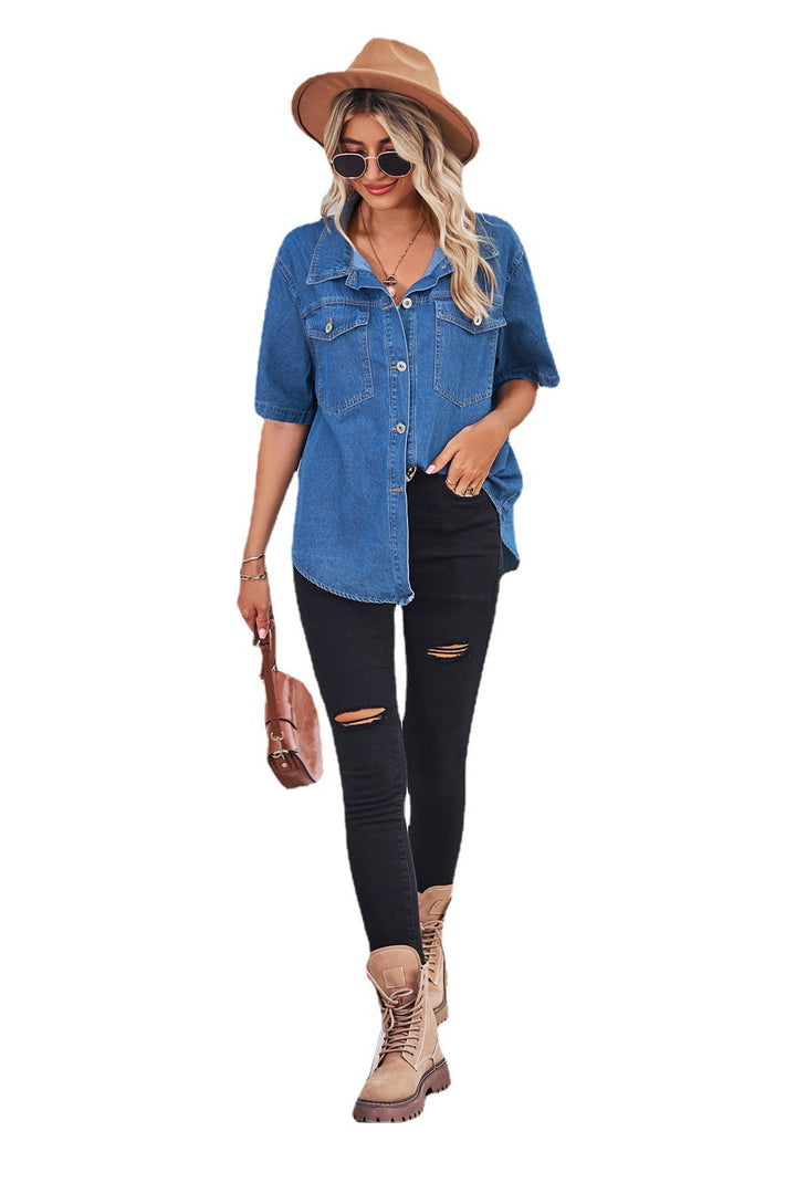Casual denim jacket for women with practical chest pockets and modern cut Lune London