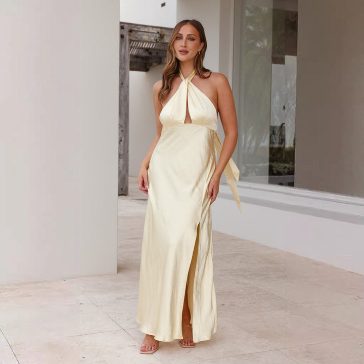 Maxi halter neck dress for women with side slit and sparkling fabric Chic & Stil