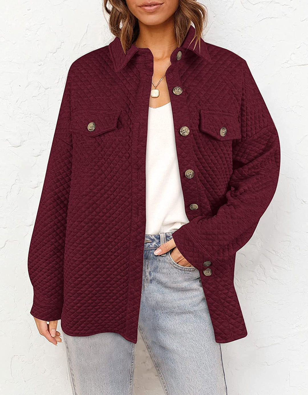 Casual quilted jacket for women with practical pockets and stylish buttons Lune London