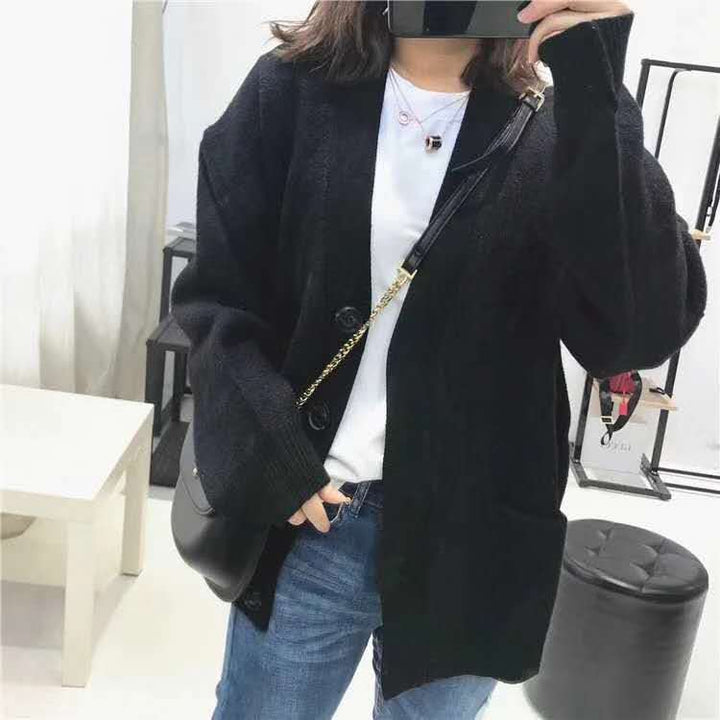 Fashion knit jacket for ladies with a soft material and an innovative cut Lune London