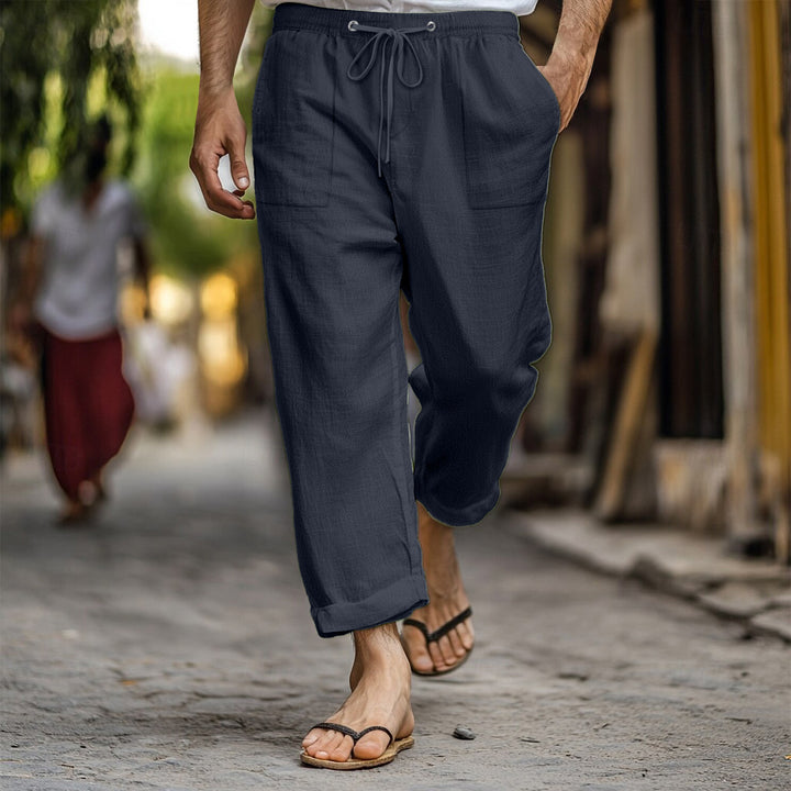 Casual and breathable linen pants for men with elastic waistband and practical side pockets Lune London