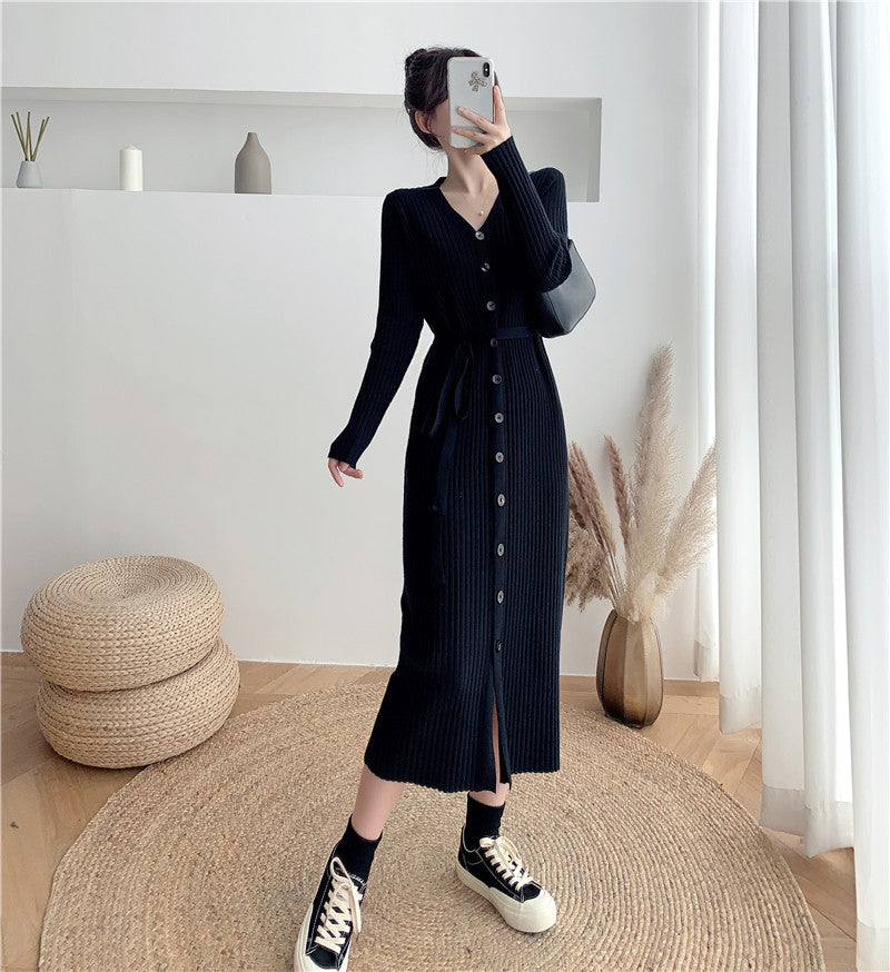 Elegant cardigan dress for women with button and structured fabric belt Lune London