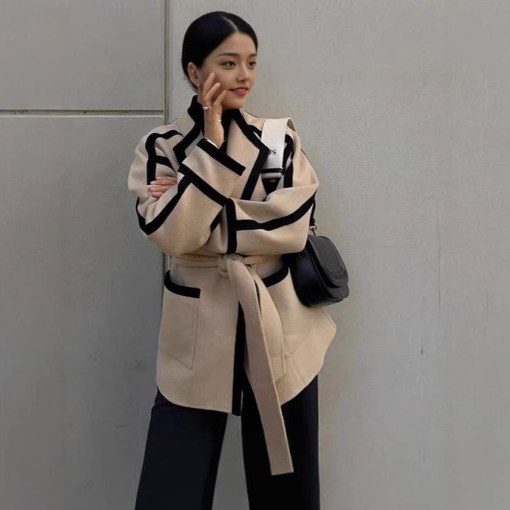 Trendy blazer-kimono for women with belt and contrasting details Lune London