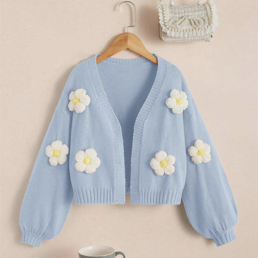 Short jacket for women with playful flower appliqués Lune London
