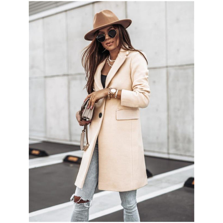 Ladies Elegant Wool Coat with Stylish Lapels and Practical Pockets Lune London