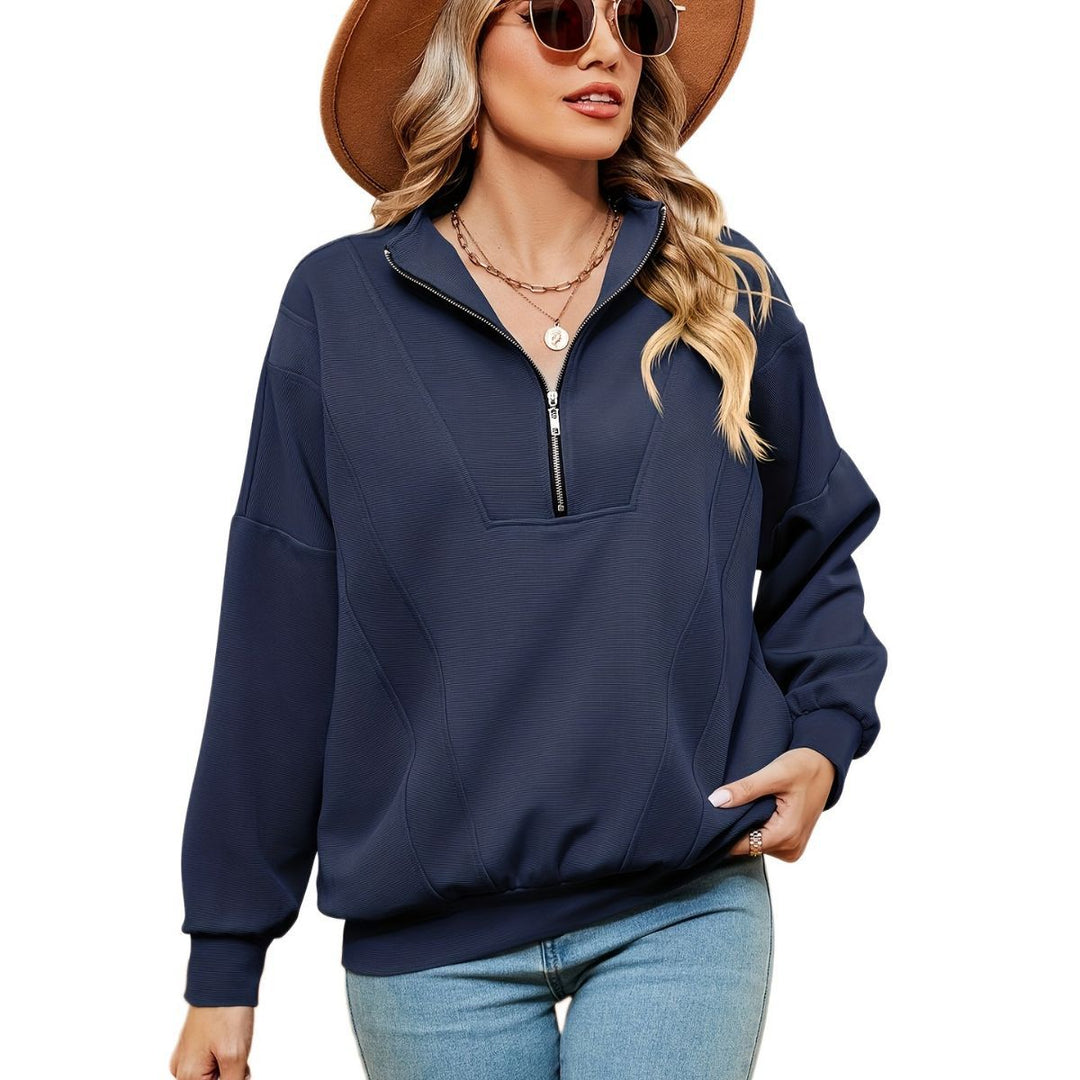 Women’s sweatshirt with half-zip and decorative seams Lune London