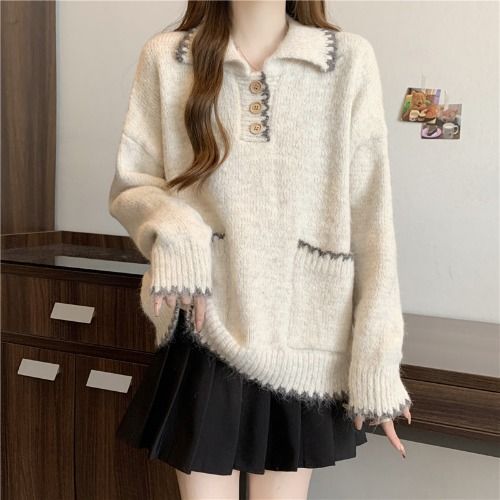 Pull en tricot pour femmes avec col et détails de boutons Chic & Stil