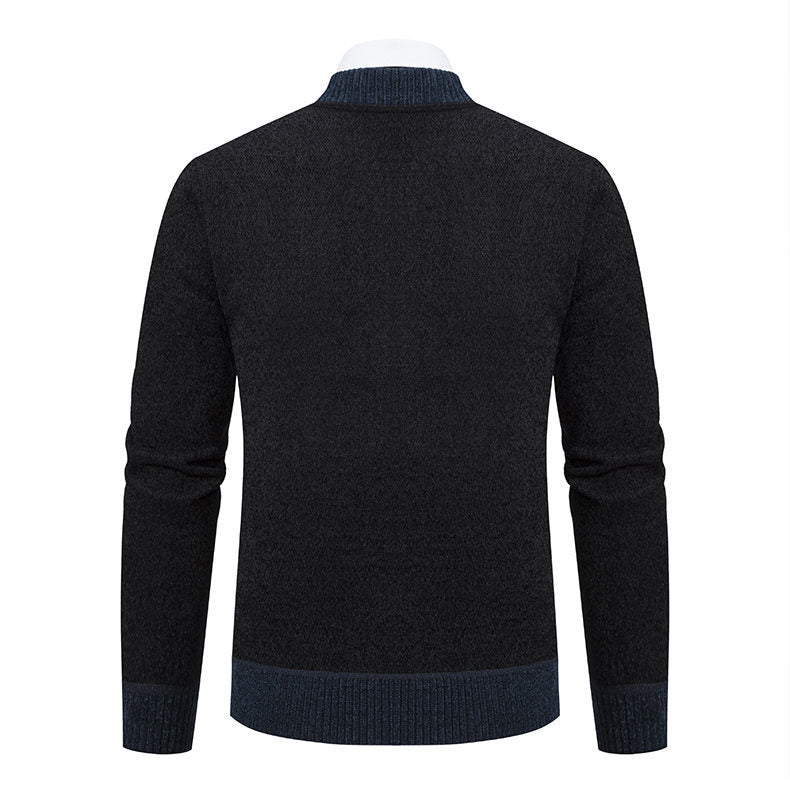 Sporty knit jacket for men with zipper and chic and stylish detail