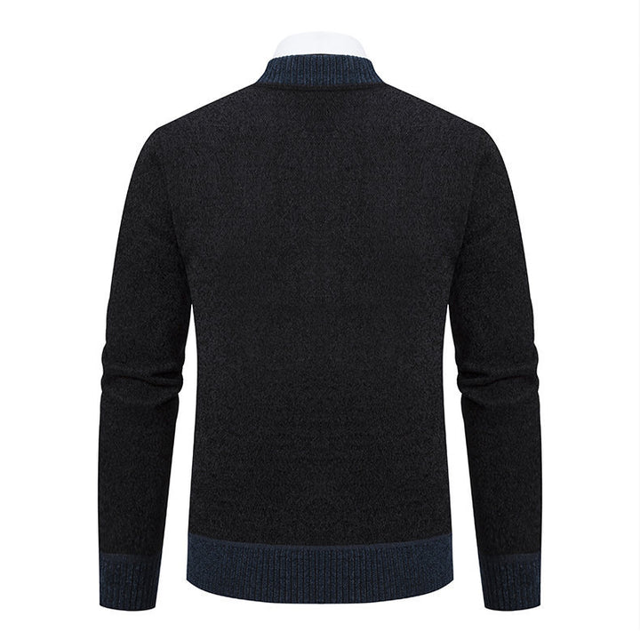 Sporty knit jacket for men with zipper and chic and stylish detail
