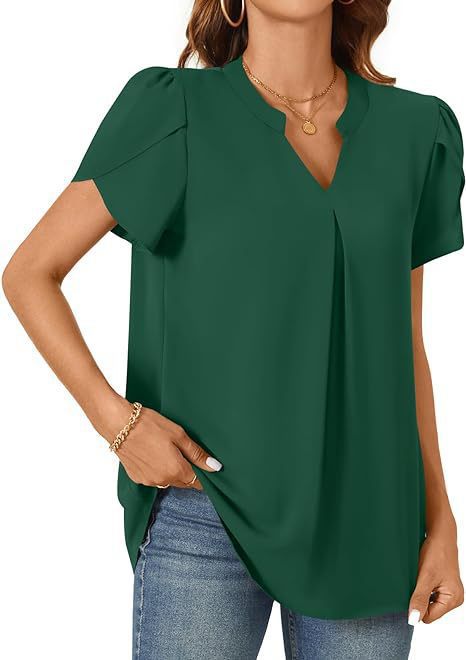 Women's Blouse with Elegant V-Neck Detail and Light Puff Sleeves Chic Und Stil