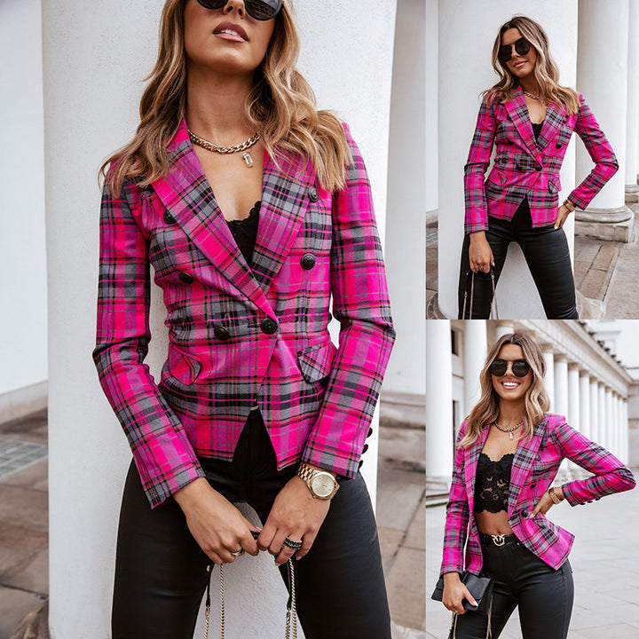 Blazer à carreaux stylé pour femmes avec une coupe cintrée et une double patte de boutonnage Chic & Stil