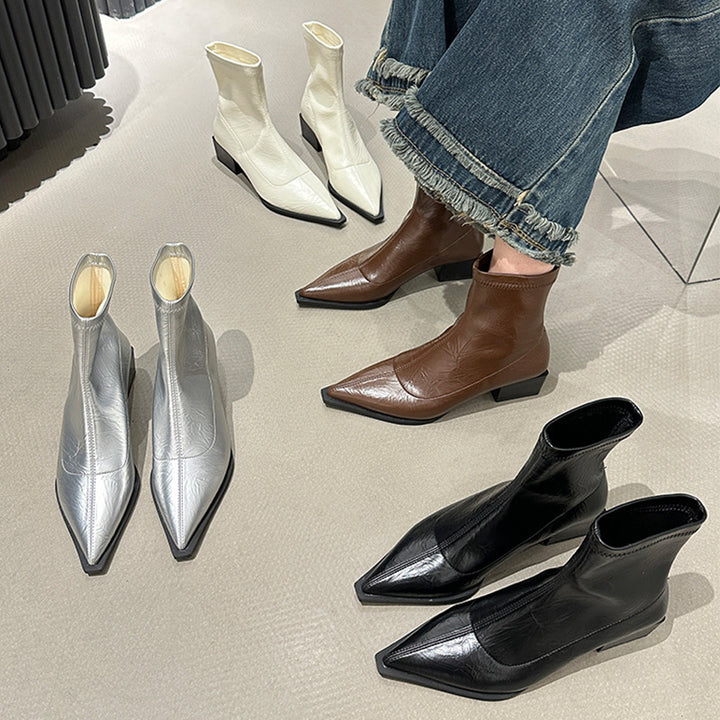 Elegant boots for ladies with pointed toe and square heel Lune London