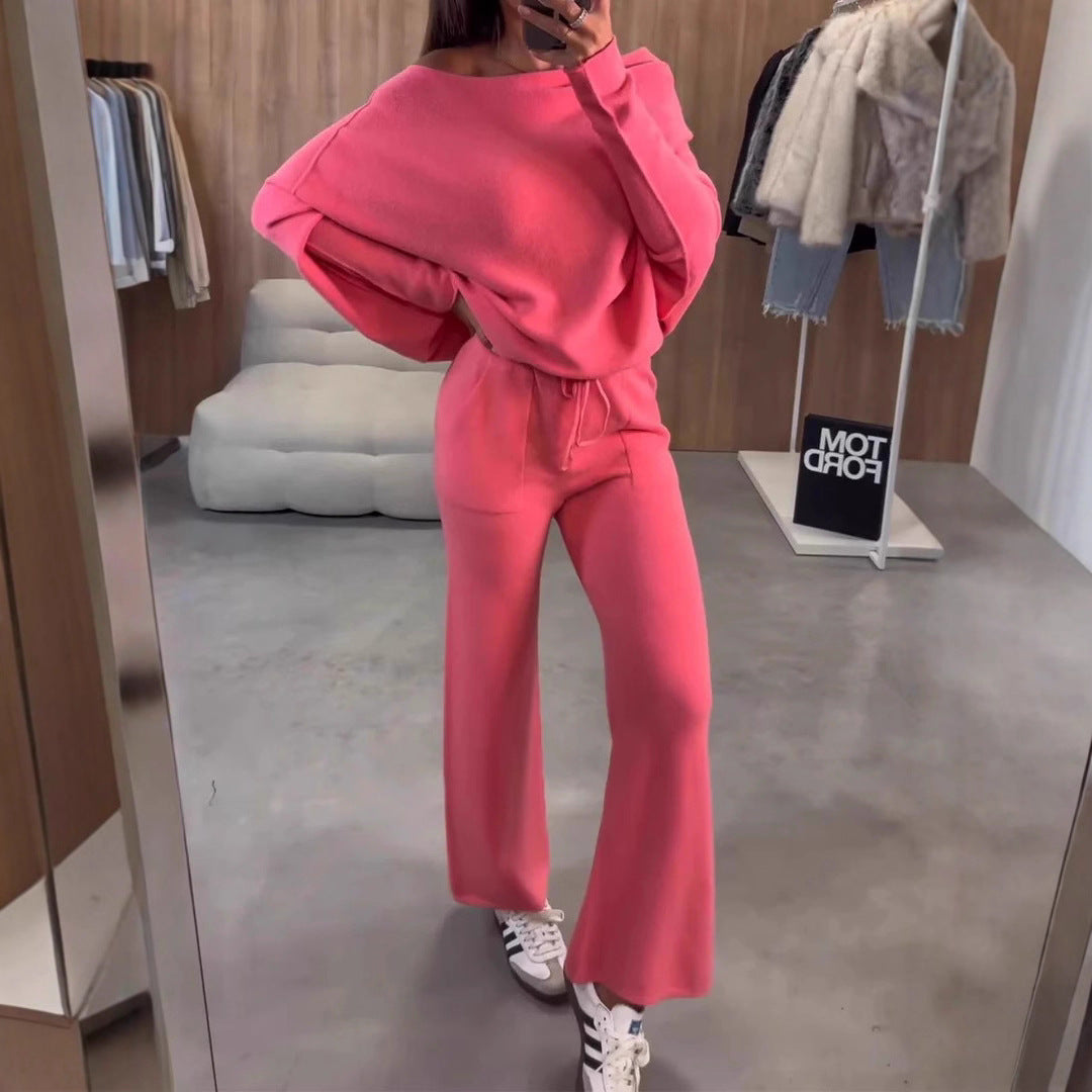 Casual set for women with loose fit and plunging neckline Lune London