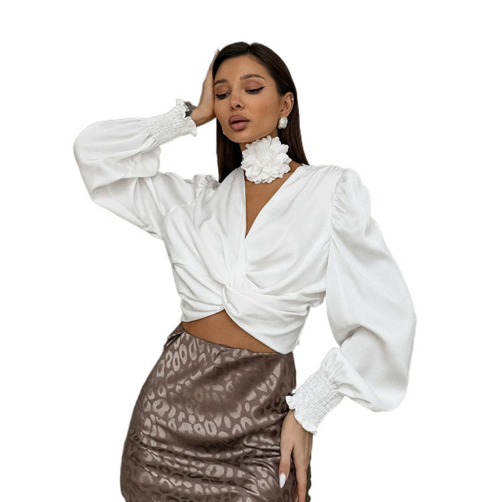 Ladies Elegant Twisted V-Neck Blouse with Chic Ruffled Seams and Style
