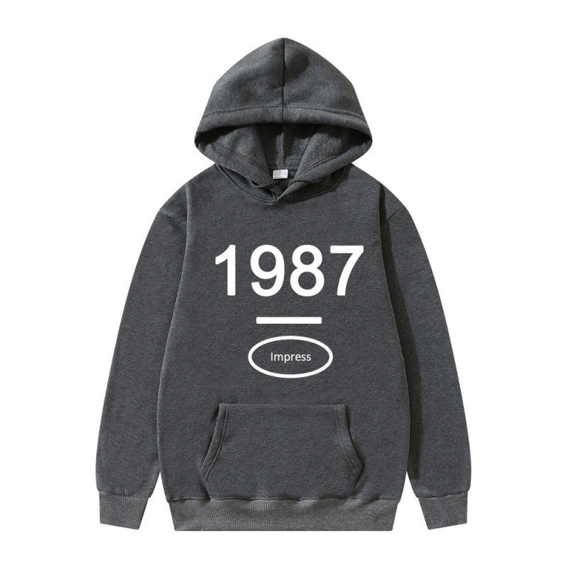 Women's hooded sweatshirt with practical kangaroo pocket design Lune London