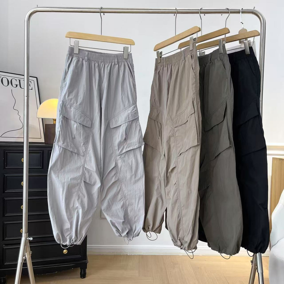 Pantalon cargo multifonctionnel pour femmes avec taille élastique et poches pratiques Chic & Stil