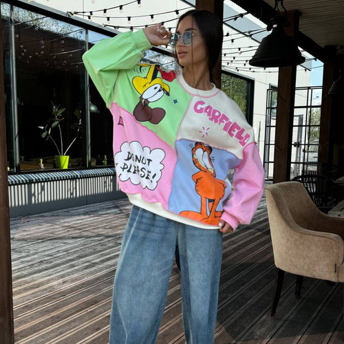 Women's sweatshirt with creative comic design Lune London