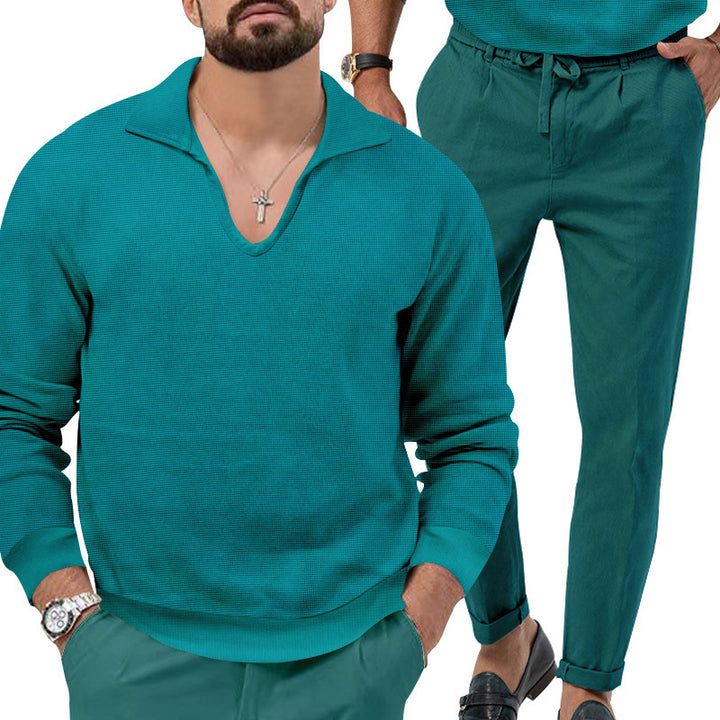 Comfortable pullover for men with V-neck and elegant pants combination Lune London