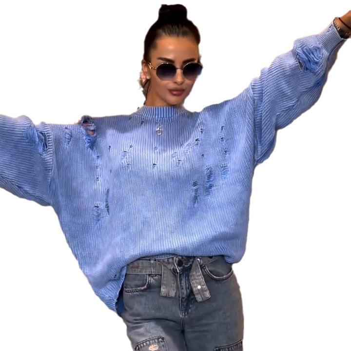 Casual women's sweater with a trendy ripped design and voluminous sleeves Lune London