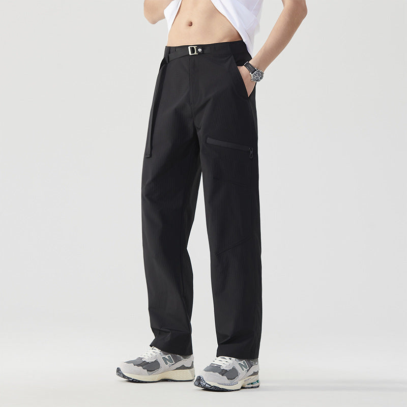 Functional leisure pants for men with practical zip pockets Lune London