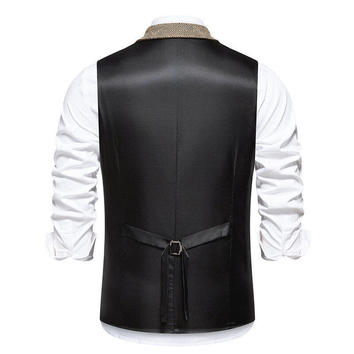 Men's suit vest with an elegant herringbone pattern and practical pockets Lune London