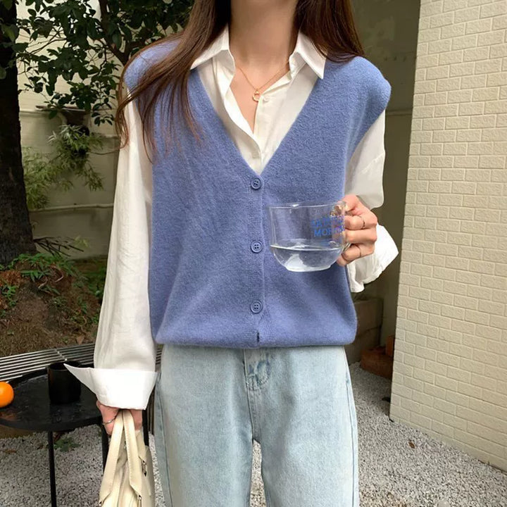 Ladies Knit Vest with V-Neck and Stylish Buttons Lune London