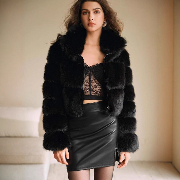Ladies Soft padded faux fur with wide collar and zipper Lune London