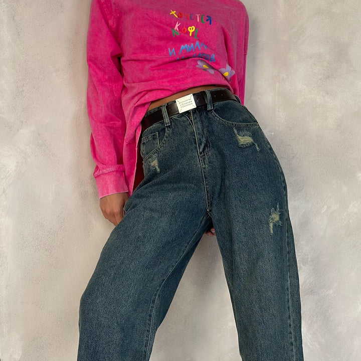 Casual sweatshirt for women with a creative graphic design and a comfortable fit Lune London