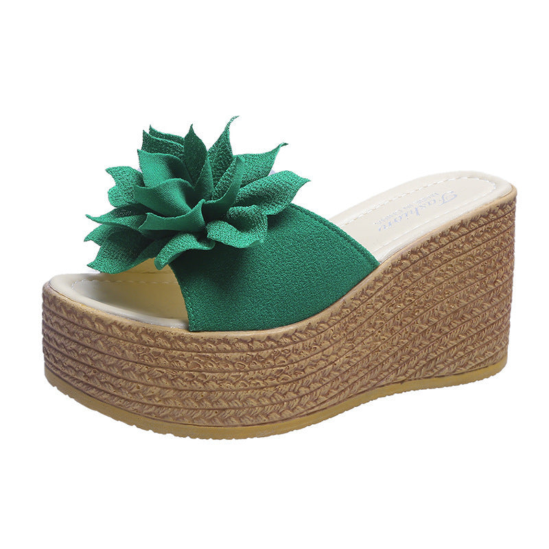 Wedge sandals for ladies with floral decoration and non-slip sole Lune London