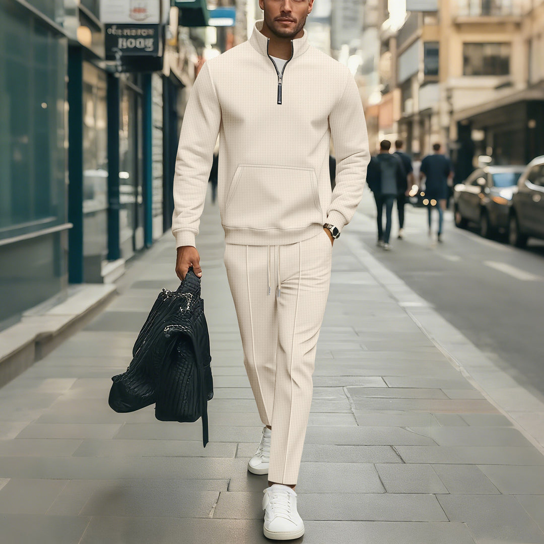 Casual sweatshirt set for men with modern zipper and elasticized waist Lune London