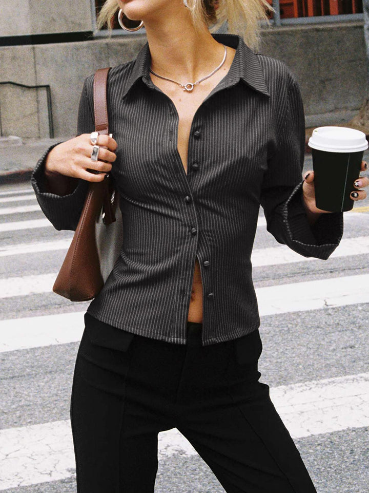Fitted striped blouse for ladies with classic collar Lune London