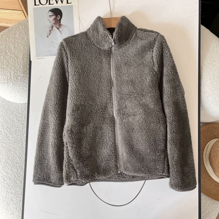 Veste en polaire moelleuse pour femmes avec col haut et fermeture éclair Chic & Stil