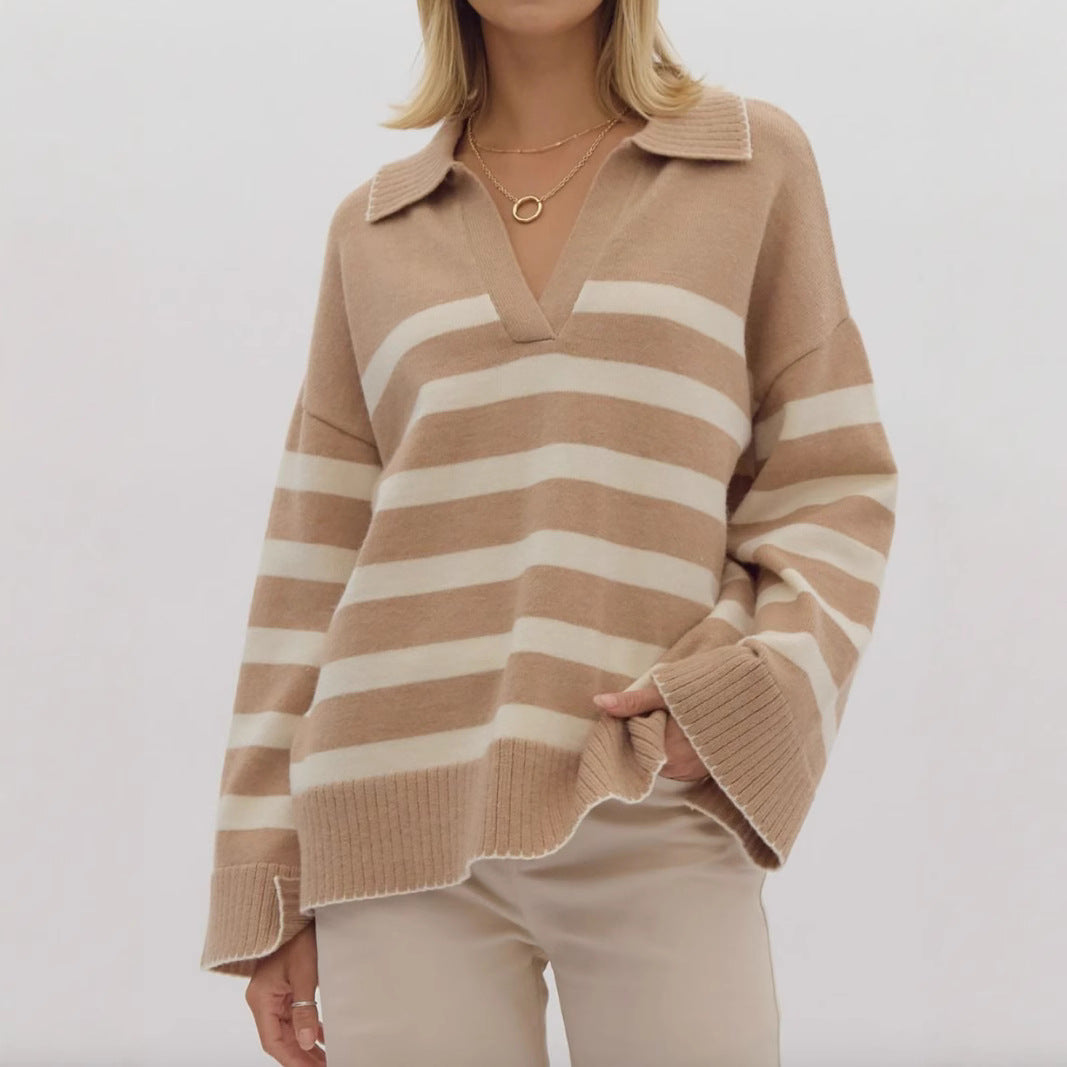 Pull en tricot élégant pour femmes avec décolleté en V et motif à larges rayures Chic & Stil