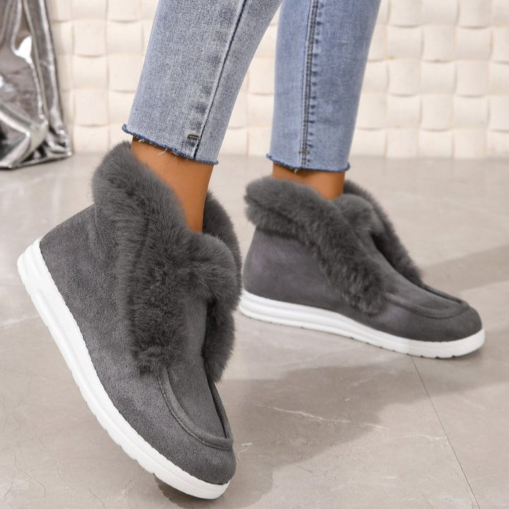 Leisure shoes for women with fleece lining, comfortable fit, and non-slip sole Lune London