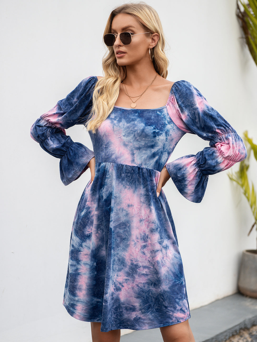 Casual dress for women with puff sleeves and a trendy color gradient Lune London