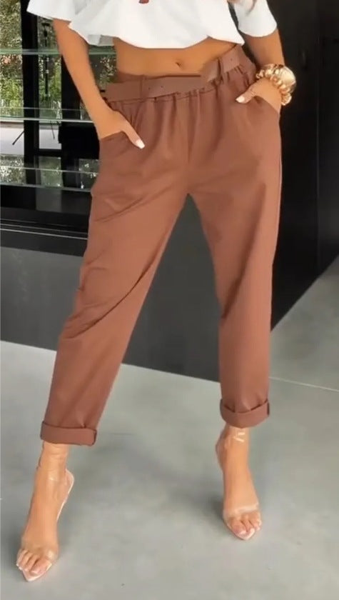 Pantalons chino modernes pour femmes avec taille élastique et jambes larges Chic & Stil