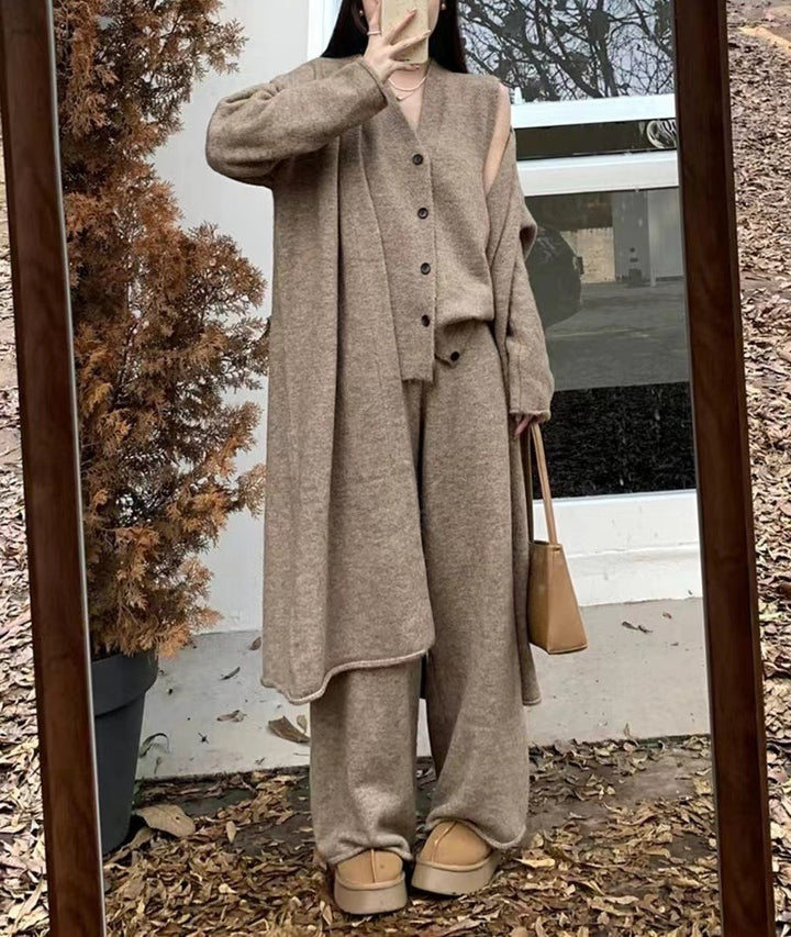 Ensemble en tricot élégant pour femmes avec cardigan long et pantalon large Chic & Stil