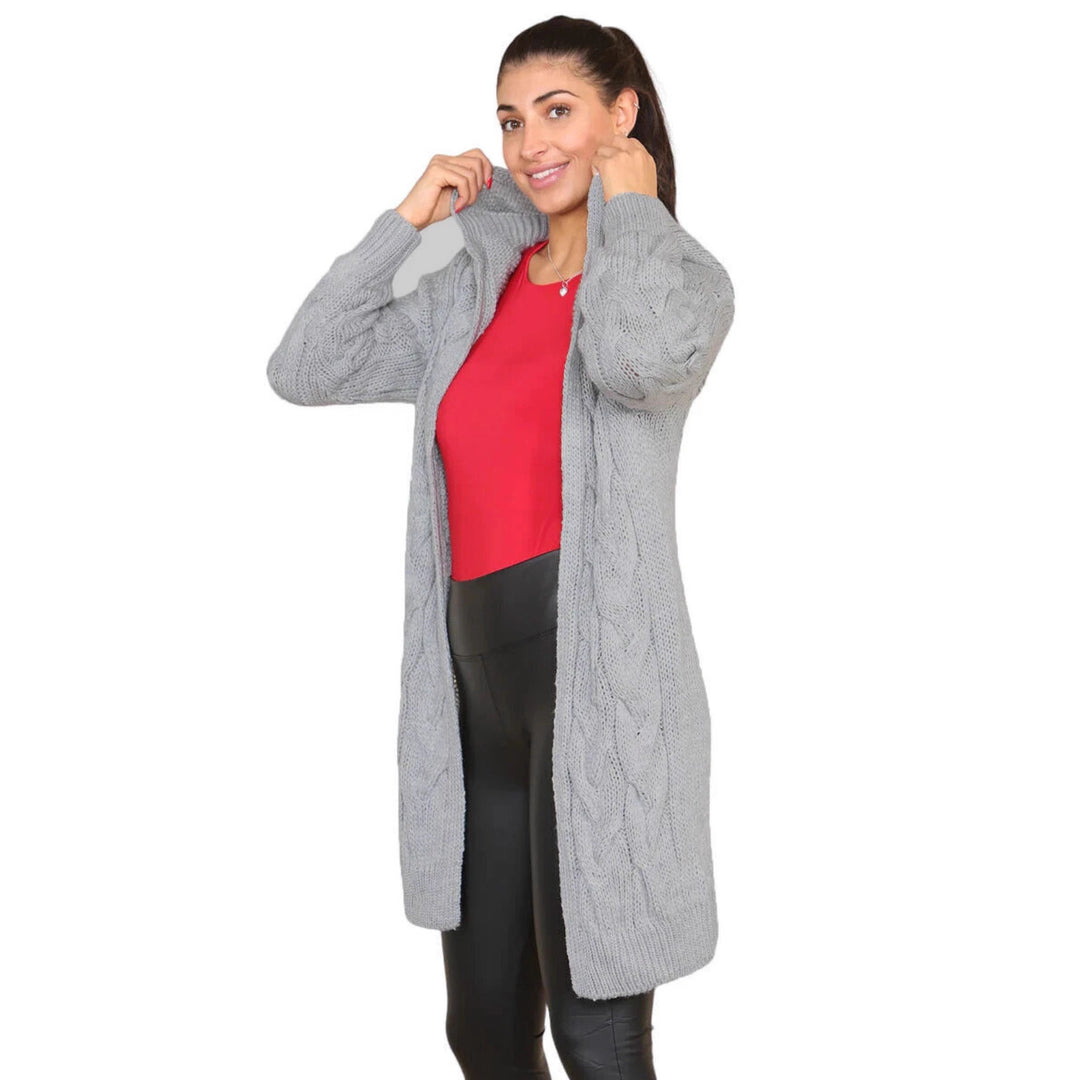 Women's knitted coat with hood and cable pattern Lune Londonl